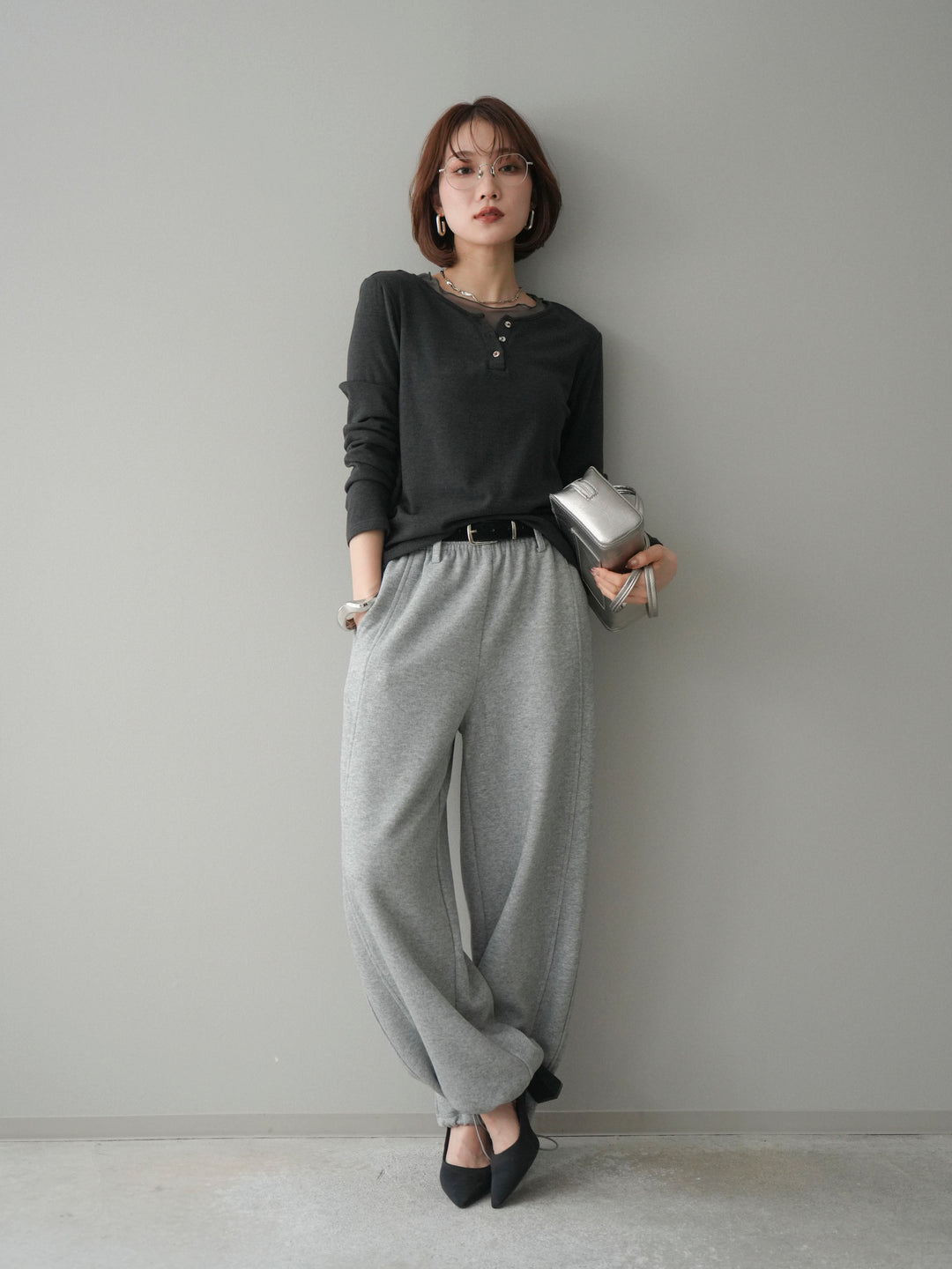 [予約]チュールレイヤードヘンリーネックカットソー/charcoal