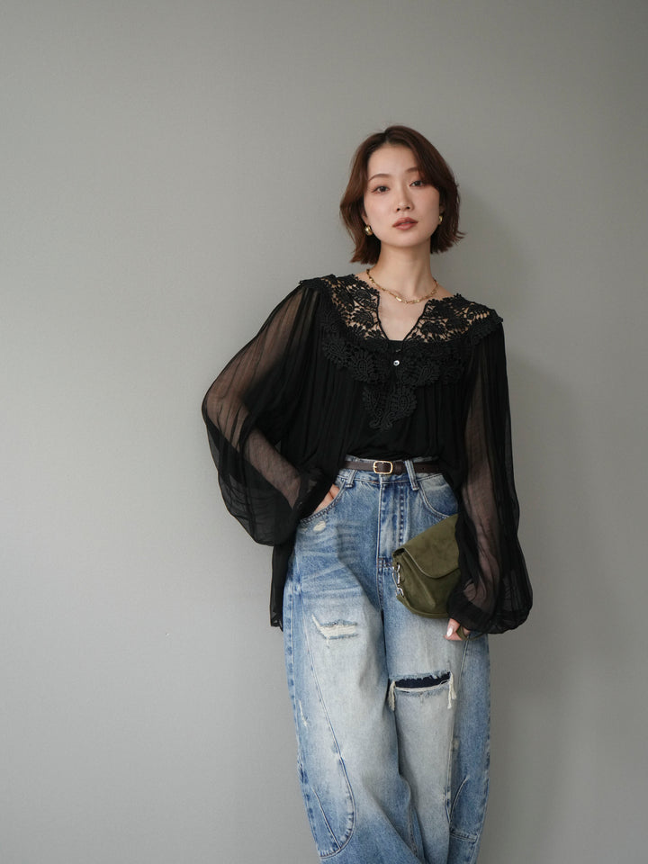 [予約]レースディテールシアーブラウス/black
