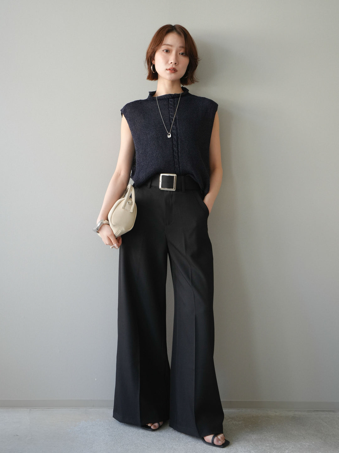 [予約]シルバーバックルドレープワイドスラックス/black