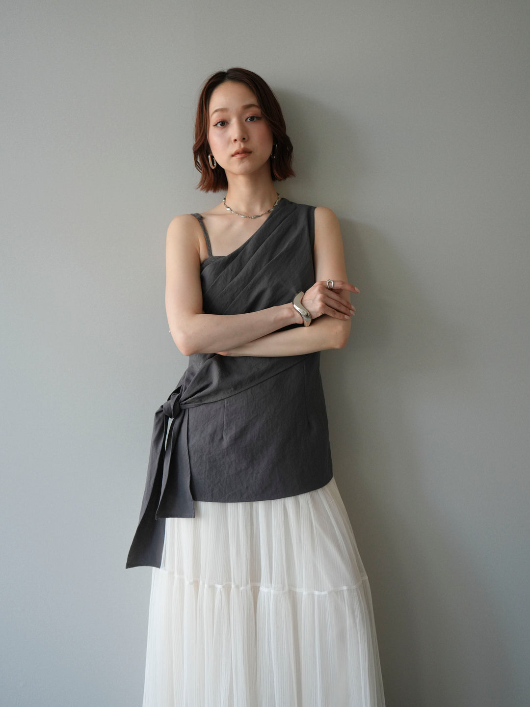 [予約]ワンショルダーラップトップス/gray