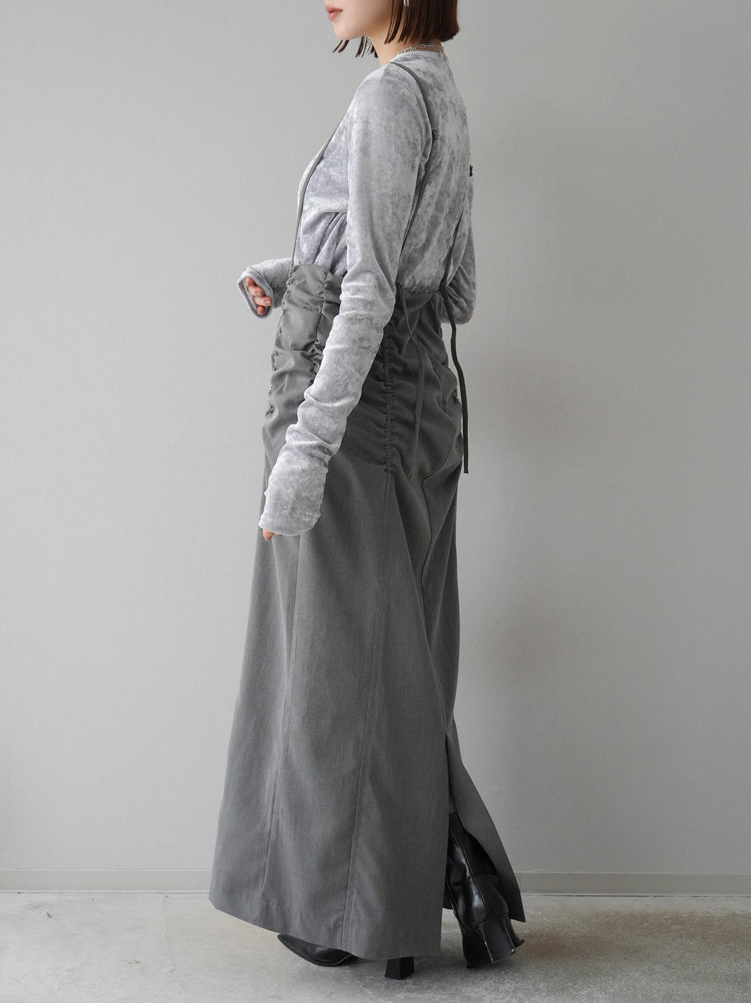 【預購】褶皺吊帶裙/炭灰