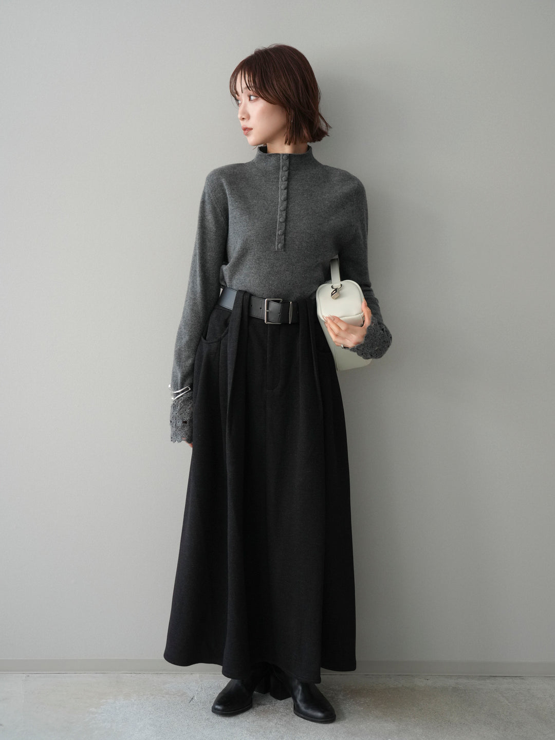 [予約]袖スカラップレースフロントボタンウールニットトップス/gray