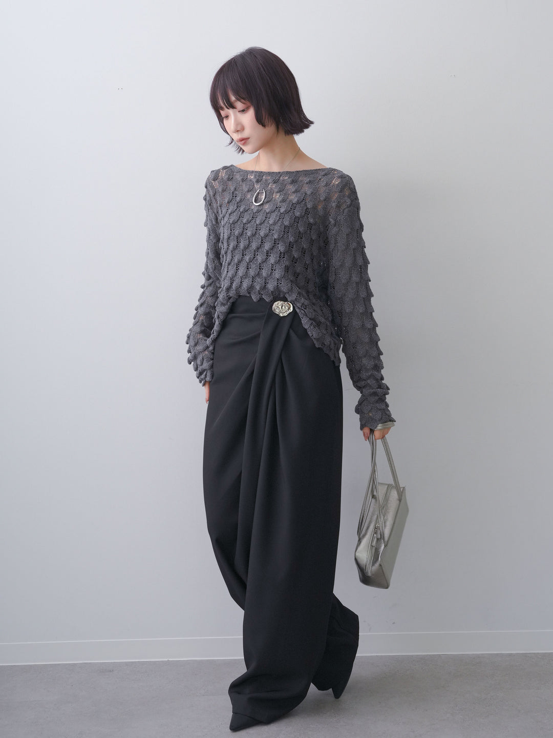 [予約]シルバーモチーフドレープパンツ/black