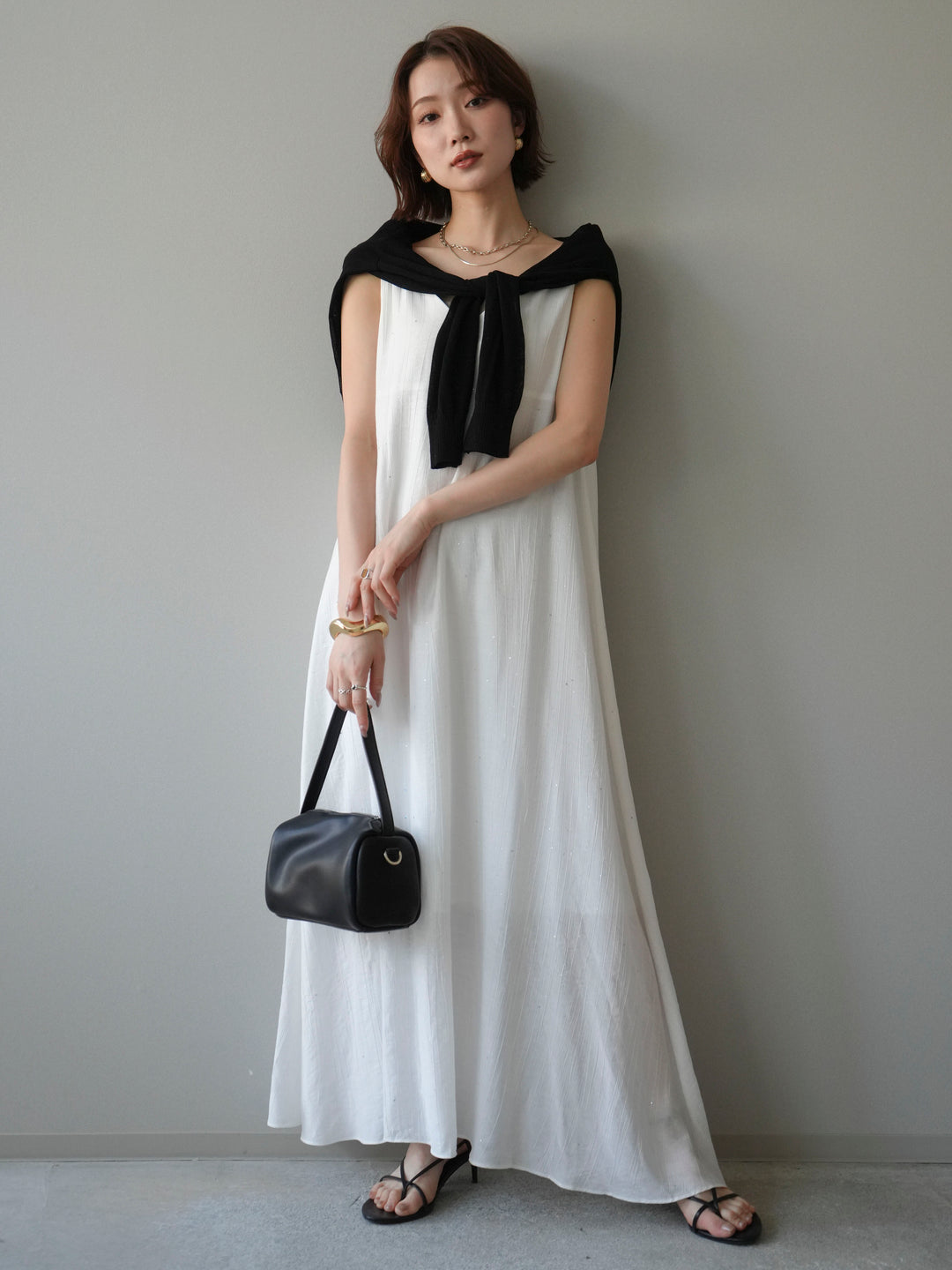 [予約]ラメツイストストラップVバックドレス/white