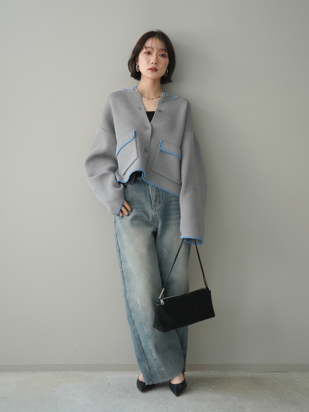 [SET]ポリエステル配色ニットカーディガン+裏起毛カットオフカーブデニムパンツ(2set)