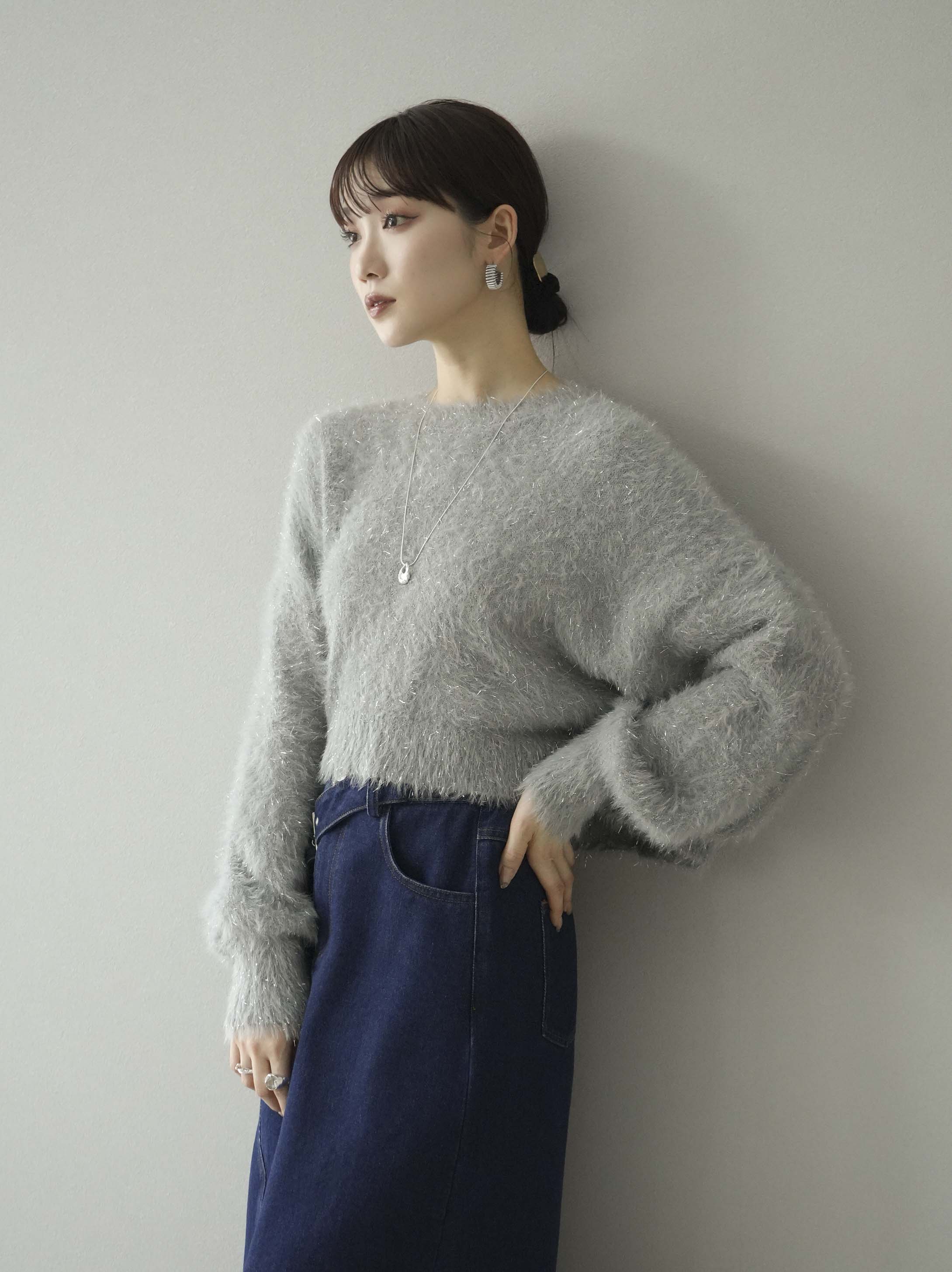 COLUMN / コラム | ショート ラメ シャギーニット | F | シルバー | レディース 予約]ラメシャギーボリュームスリーブショートニット/グレー – Lumier