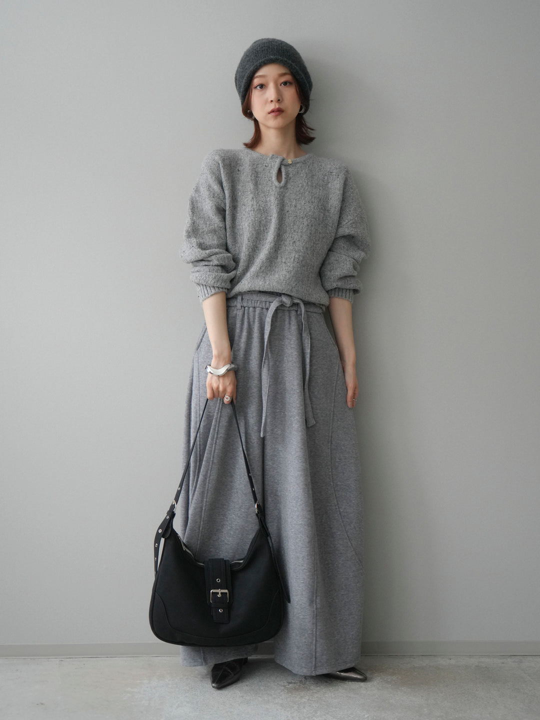 [SET]ツイストネックラメネップヤーンニットプルオーバー+ウエストベルトカーブラインスエットパンツ(2set)