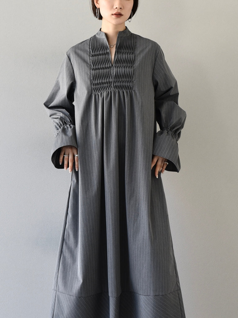 新品未使用タグ付アンリアンshirt sleeve knit one piece 楽天市場】ONE PIECE× 絡繰魂 【シャンクス】赤髪のシャンクスTee 送料