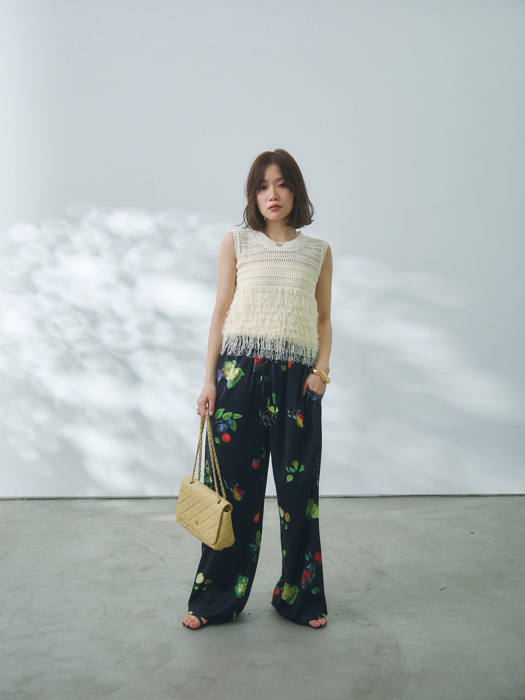 【Allure】[SET]フリンジクロップドニットベスト+ボタニカルプリントイージーパンツ(2set)