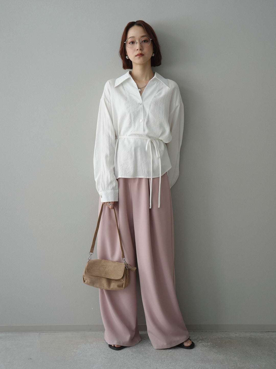 [SET]Vネック変形ラインシャツ+ベルト付キーホルダーモチーフワイドパンツ(2set)