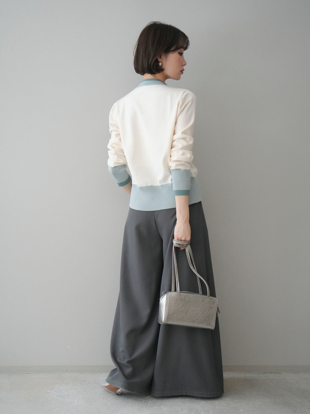 [SET]デザインボタン配色Vネックニットカーディガン+テープベルトタックバギーパンツ(2set)