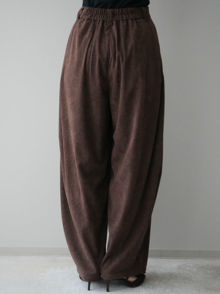 [予約]コーデュロイサイドタックコクーンパンツ/brown