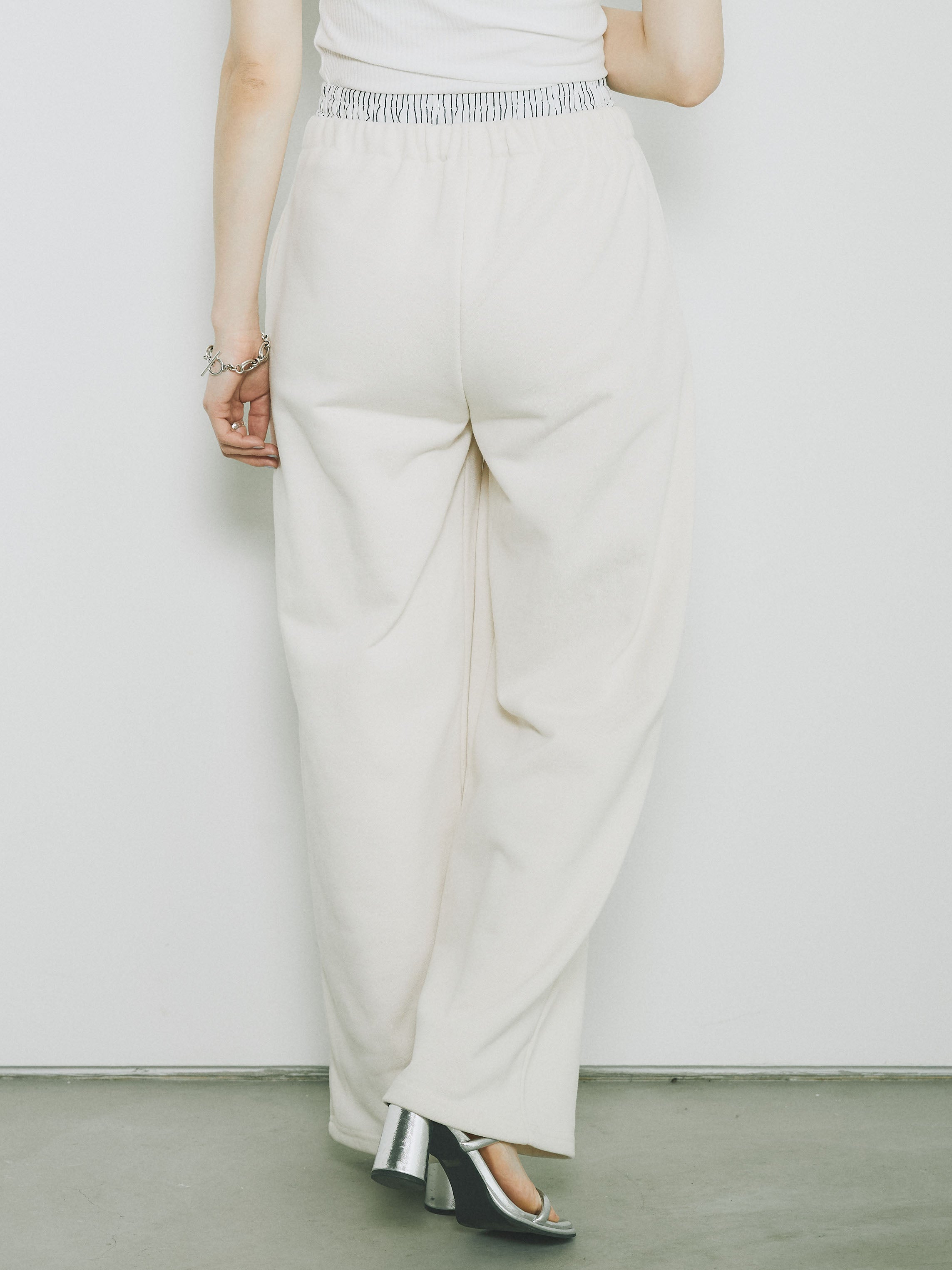 予約]ダブルウエストスウェットパンツ/エクリュ – Lumier