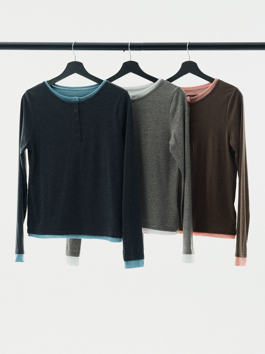 【Allure】[SET]配色レイヤードヘンリーネックトップス+タフタワイドカーブパンツ+チェックBIGカフスオーバーシャツ(3set)