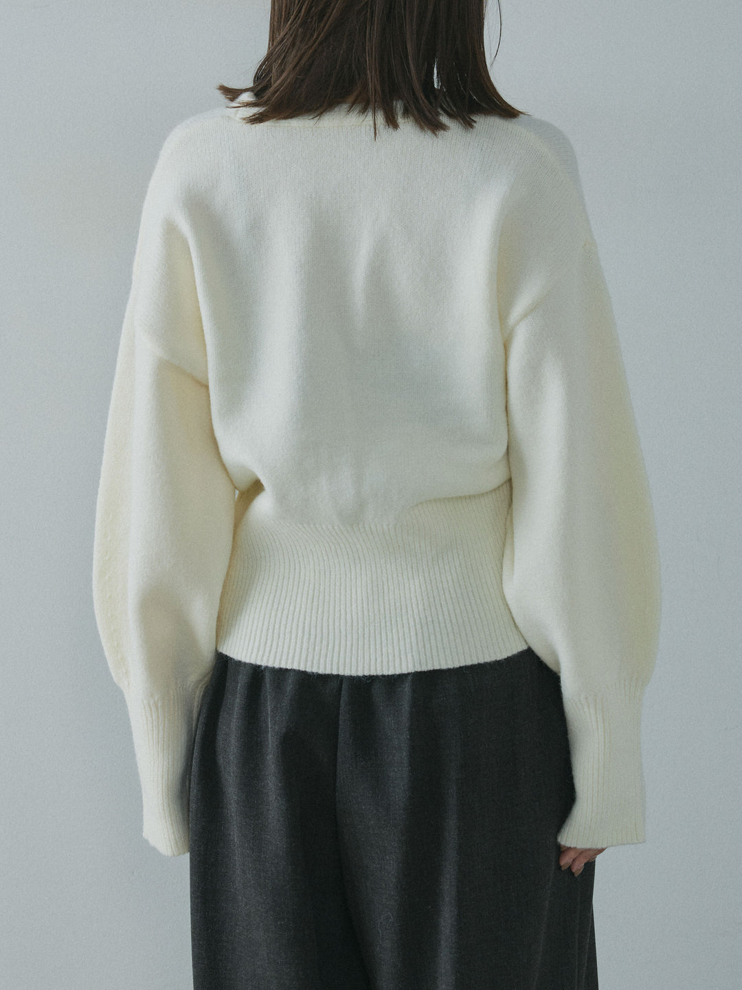 [予約]アルパカタッチVネックカーディガン/ivory