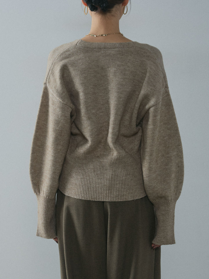 [予約]アルパカタッチVネックカーディガン/beige