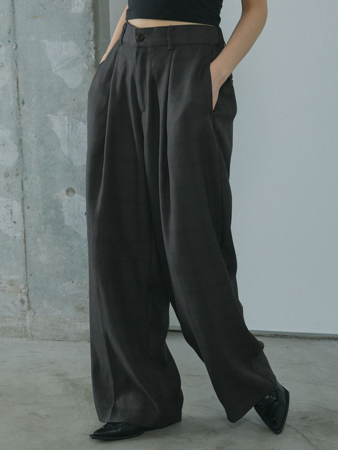 [予約]杢チェックタックパンツ/charcoal