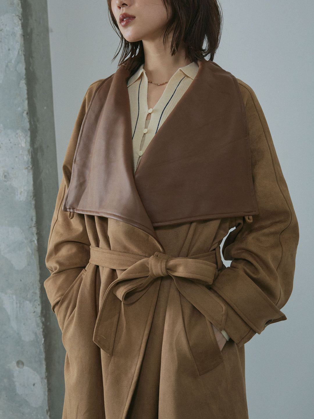 [予約]レザーカラースウェードロングコート/beige