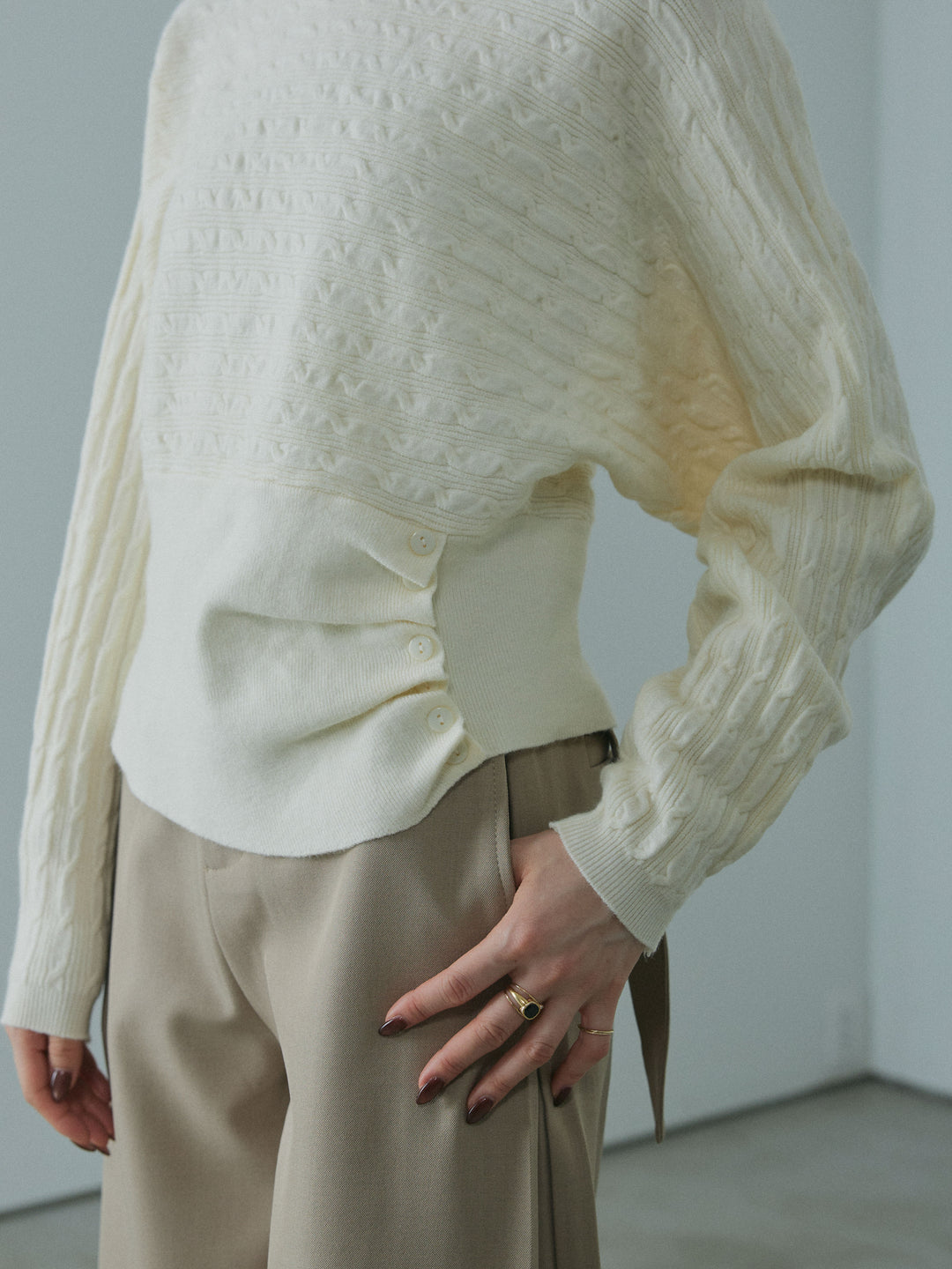 [予約]ワンショルケーブル編みニット/ivory