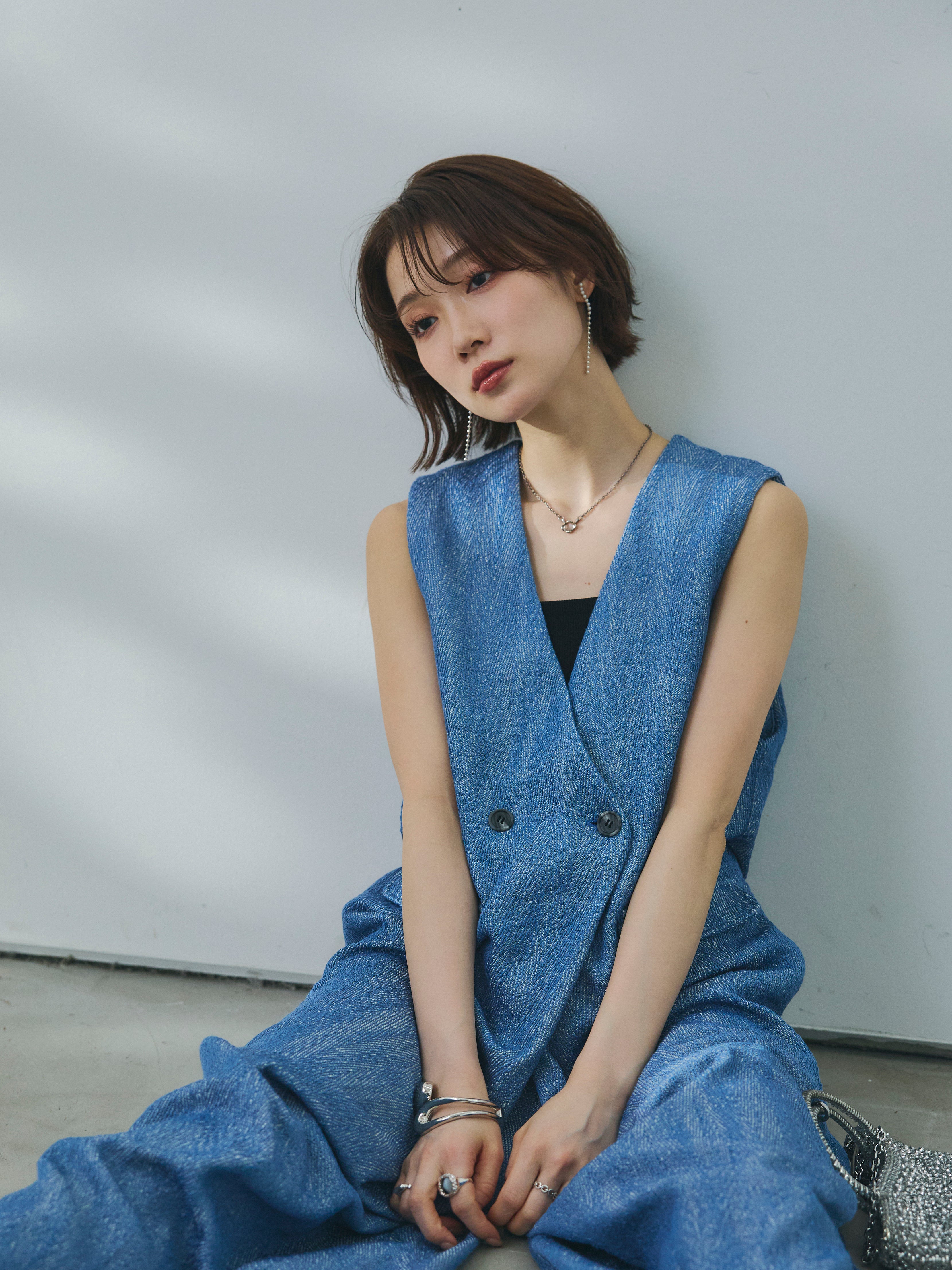 【限定SALE】デニムライクヘリンボーンサロペット/BLUE リュミエ同型 予約]デニムライクヘリンボーンサロペット/blue – Lumier