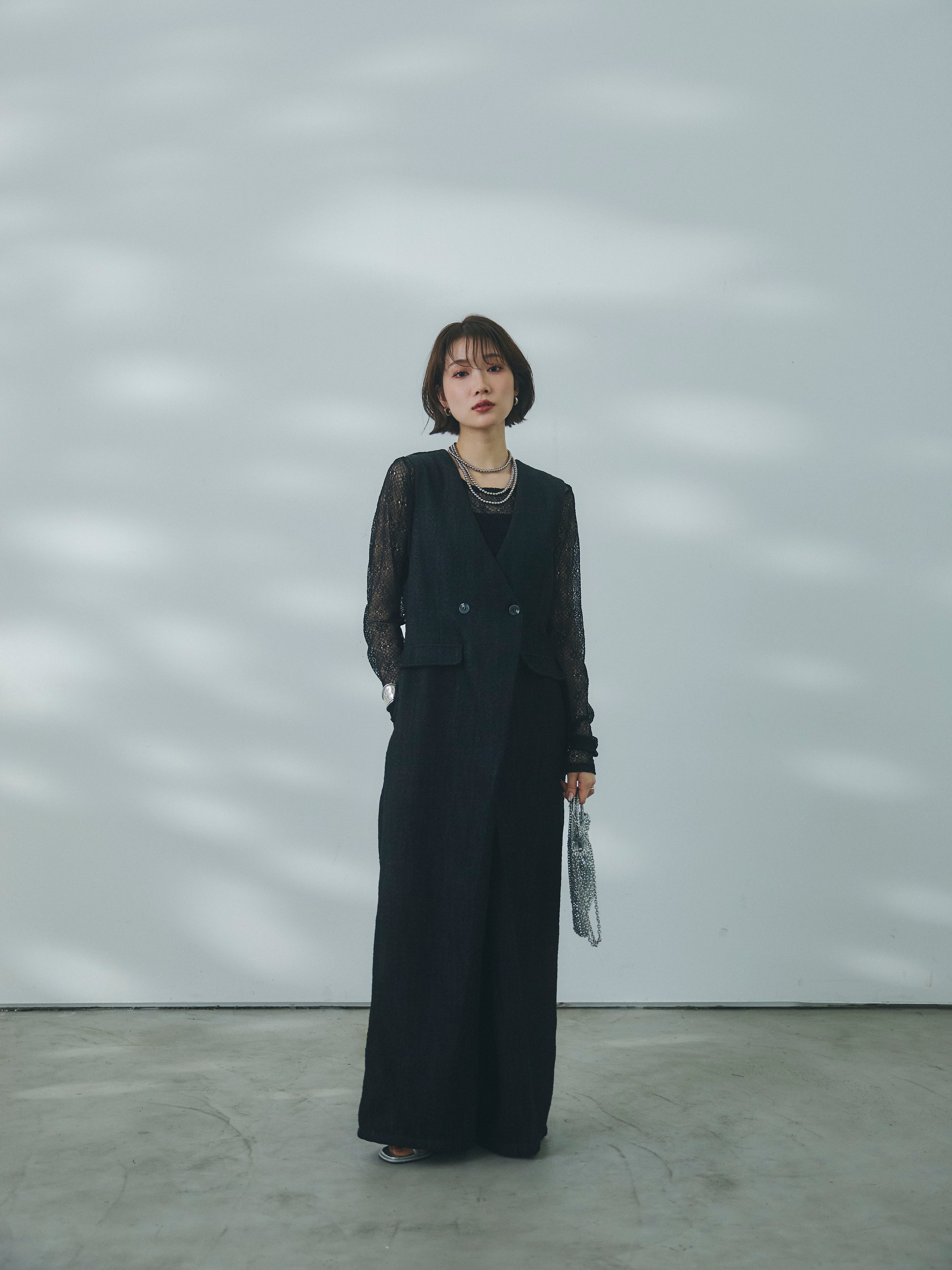 【数量限定SALE】デニムライクヘリンボーンサロペット/charcoalリュミエ 予約]デニムライクヘリンボーンサロペット/charcoal – Lumier