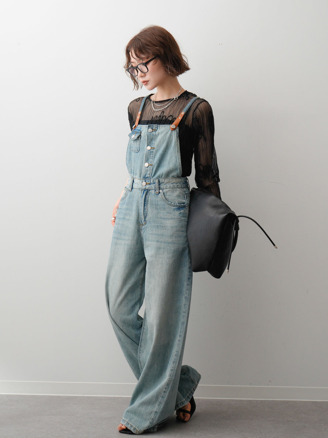 [予約]レザーコンビストラップデニムサロペット/lightblue