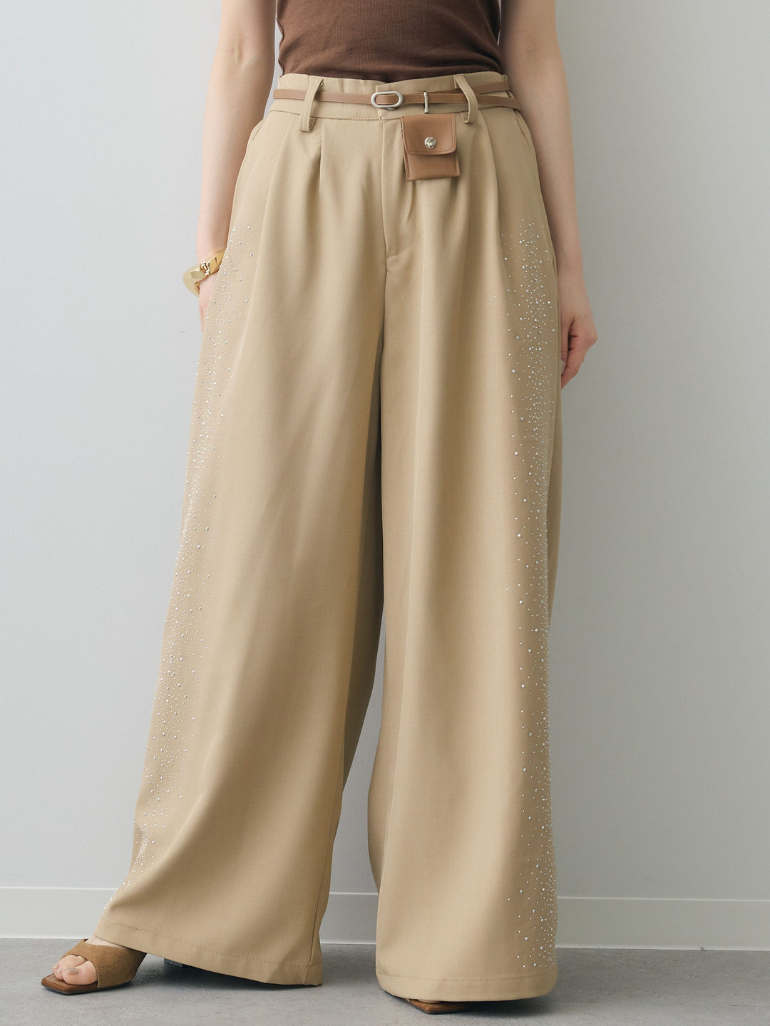 [予約]ポーチベルト付サイドビジュータックワイドパンツ/beige