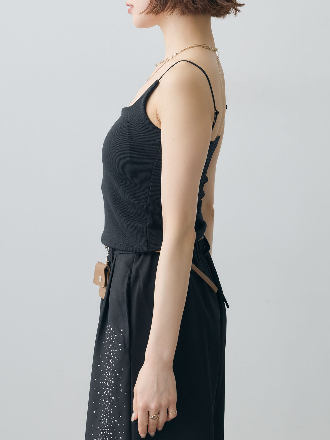 [予約]カップ付バックレースキャミソール/black