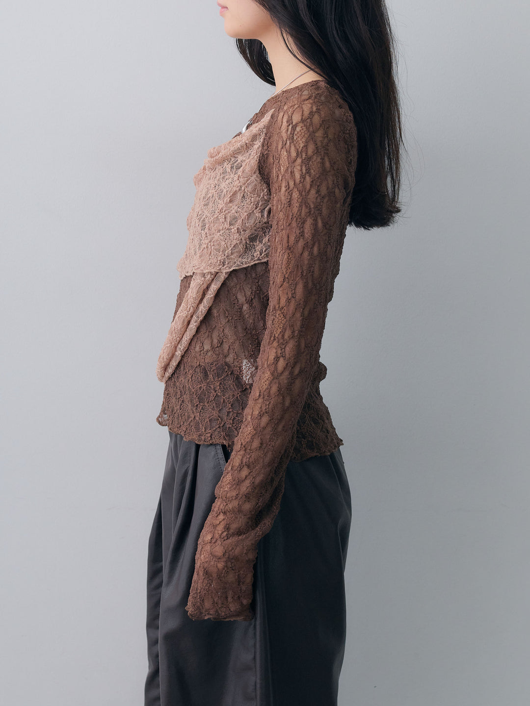 [予約]メッシュレースバイカラートップス/brown