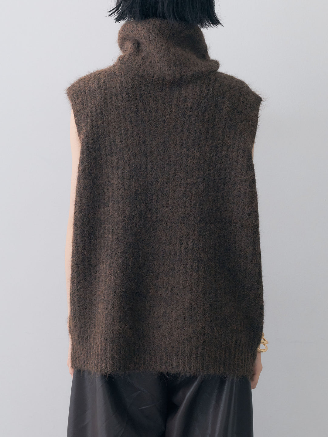 [予約]ハイネックシャギーオーバーニットベスト/brown