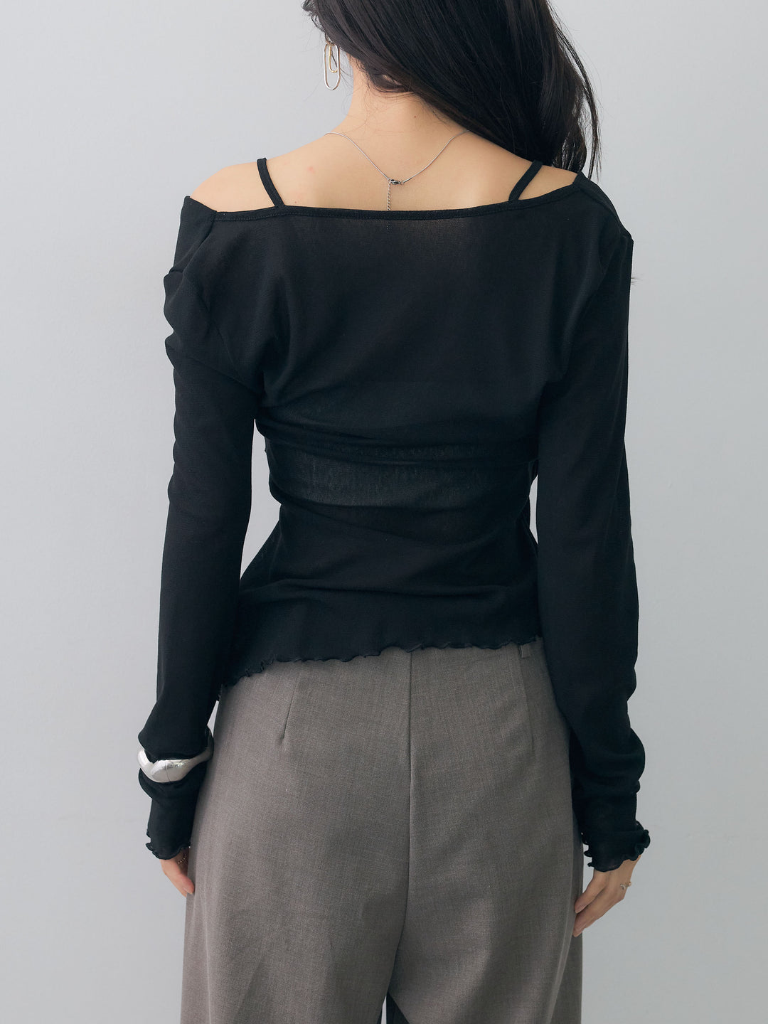[予約]レースレイヤードデザインドレープシアートップス/black