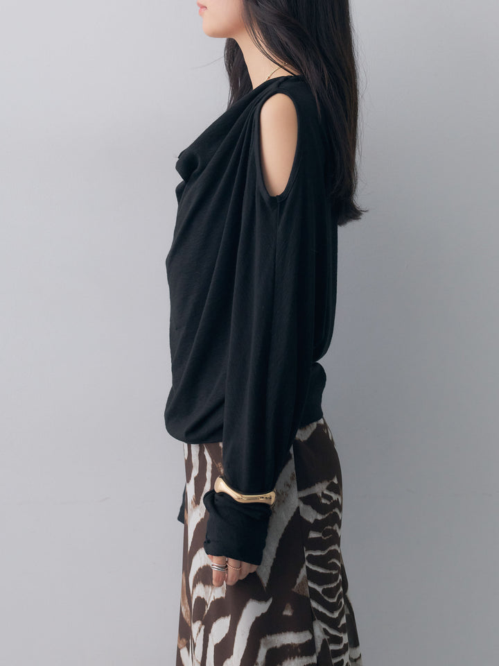 [予約]ショルダーオープンドレープネックカットソー/black