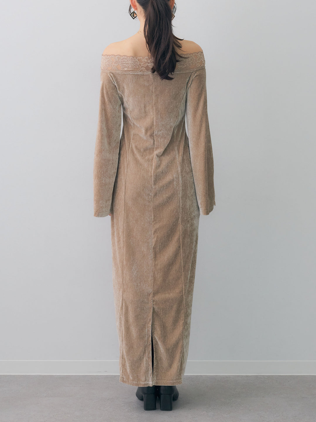 [予約]ベロアレースドッキングオフショルワンピース/beige