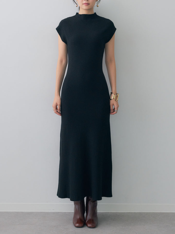 [予約]ボトルネックスリムシェイプフレンチニットワンピース/black
