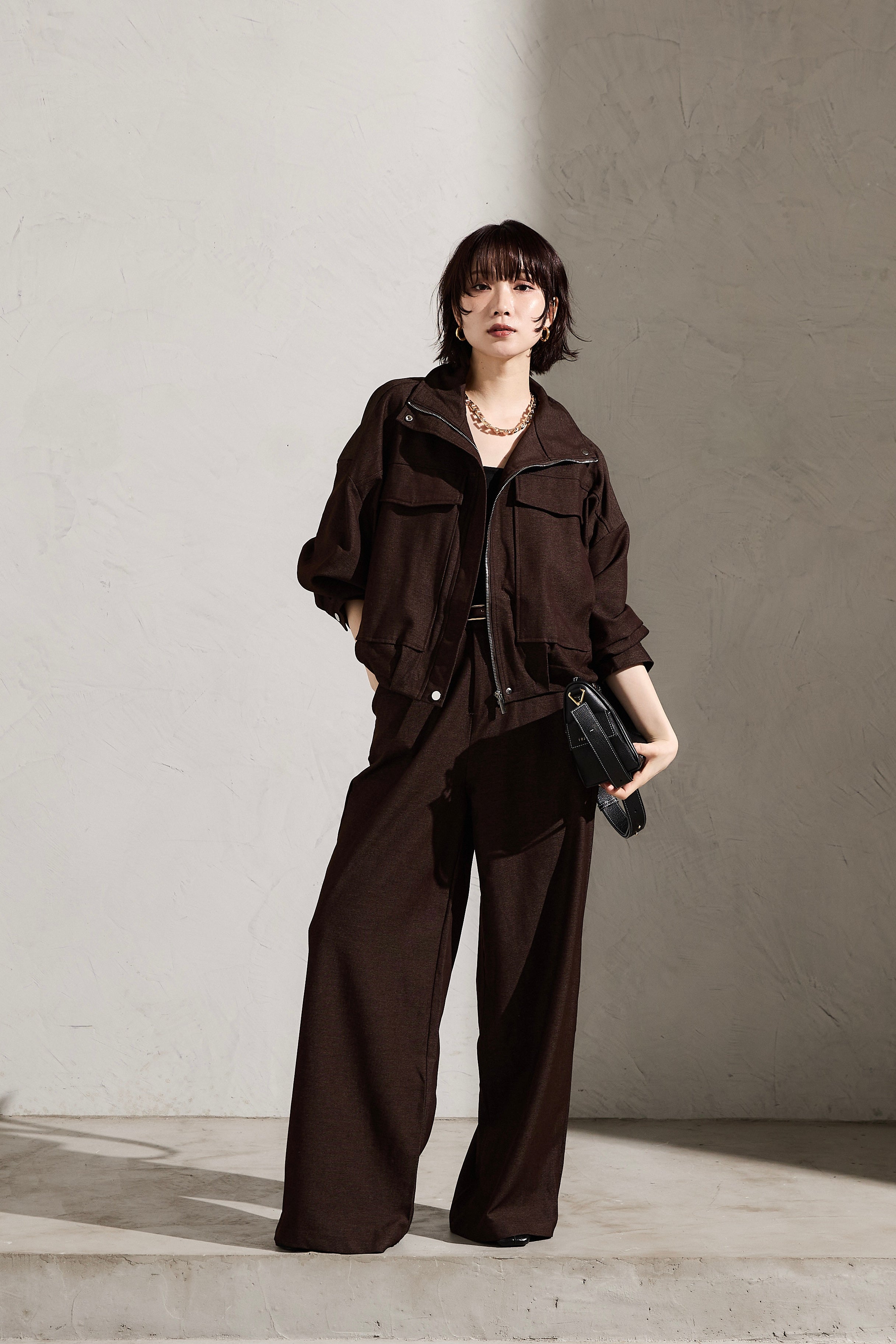 Allure】[SET]タックヘムブルゾン&パンツSET UP – Lumier