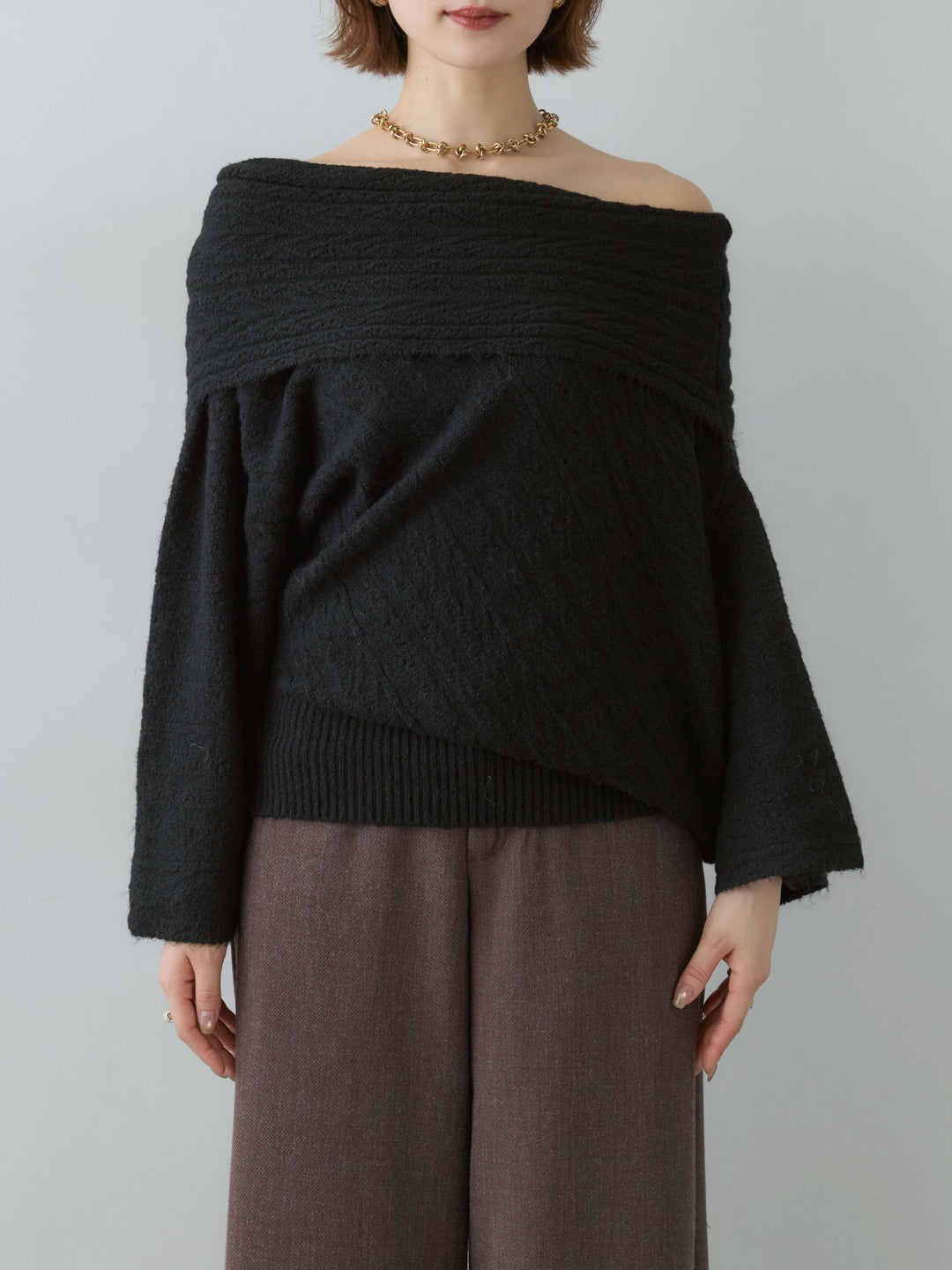 [予約]アシメデザインオフショルニットトップス/black