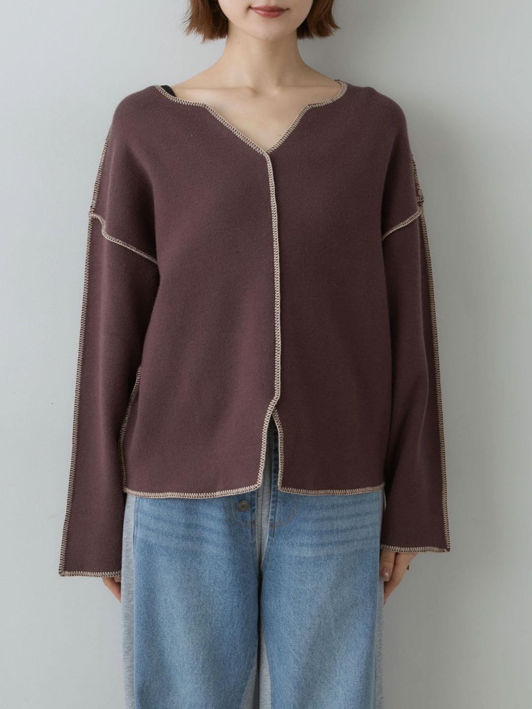 [予約]バイカラーステッチVネックニットトップス/brown