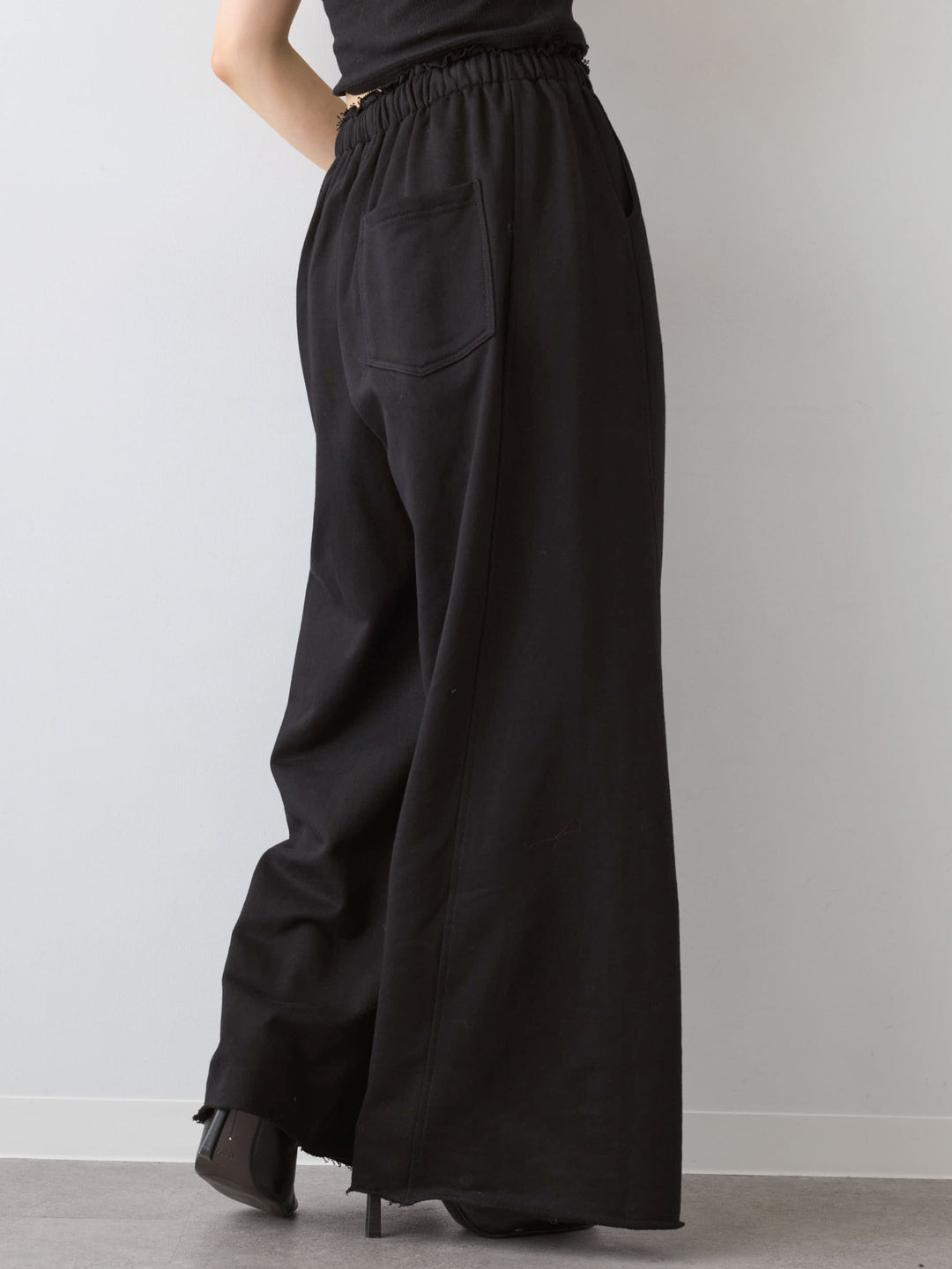 [予約]カットオフスウェットワイドパンツ/black