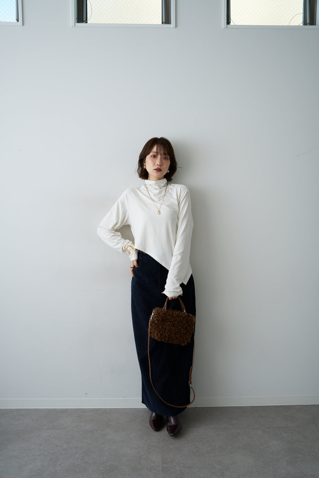 [予約]モックネックアシメヘムトップス/white