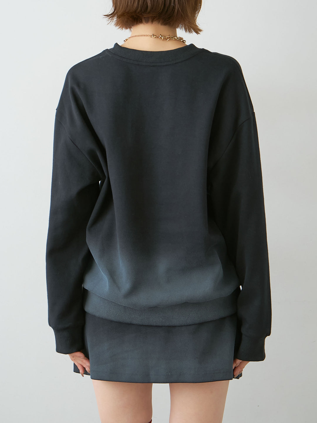 [予約]グラデーションスウェットプルオーバー/black