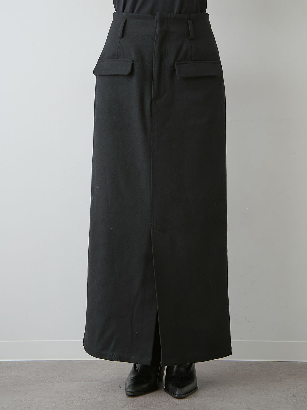 [予約]メルトンフラップ付ストレートスカート/black