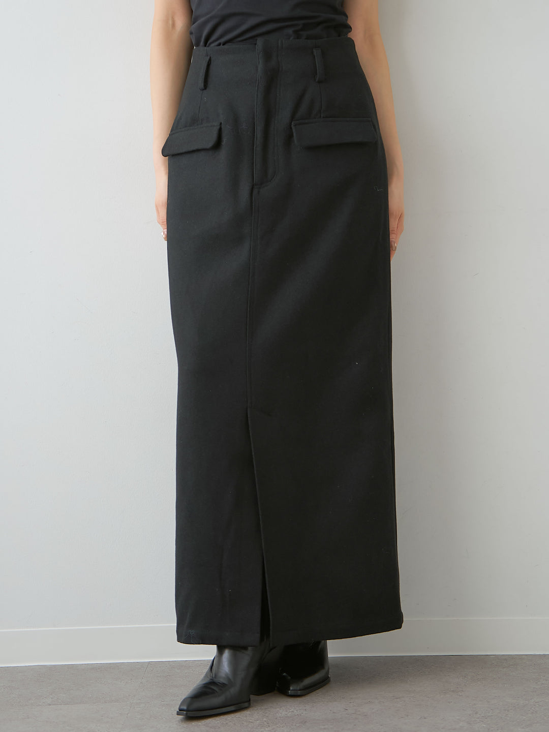 [予約]メルトンフラップ付ストレートスカート/black