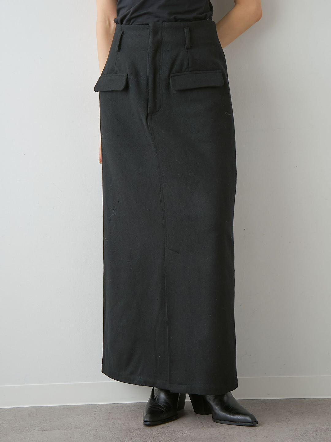 [予約]メルトンフラップ付ストレートスカート/black