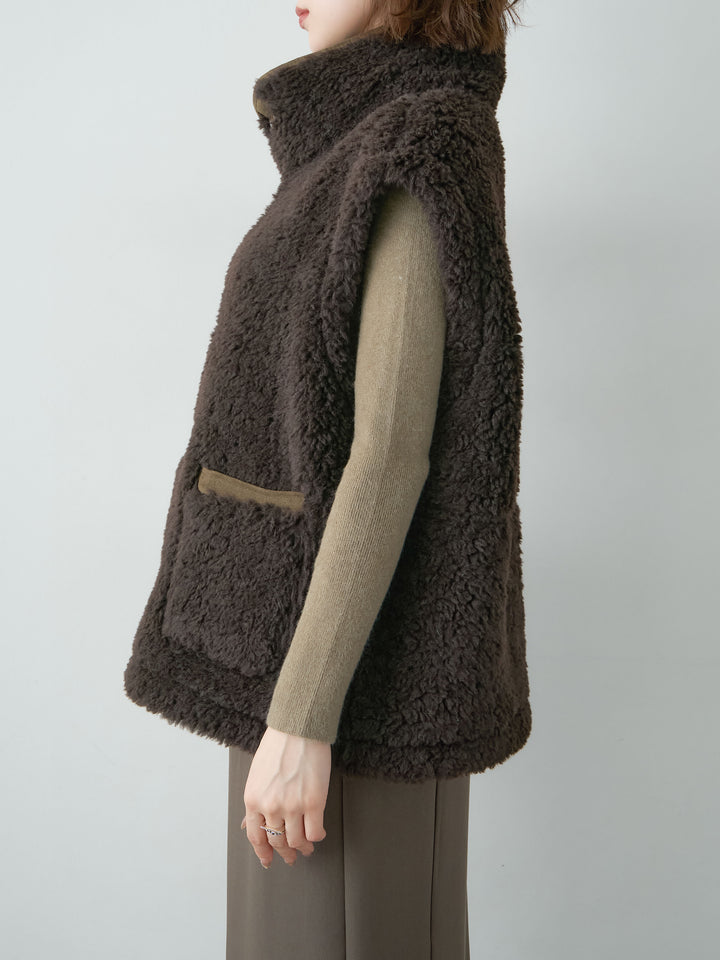 [予約]リバーシブルムートンライクオーバーベスト/khaki