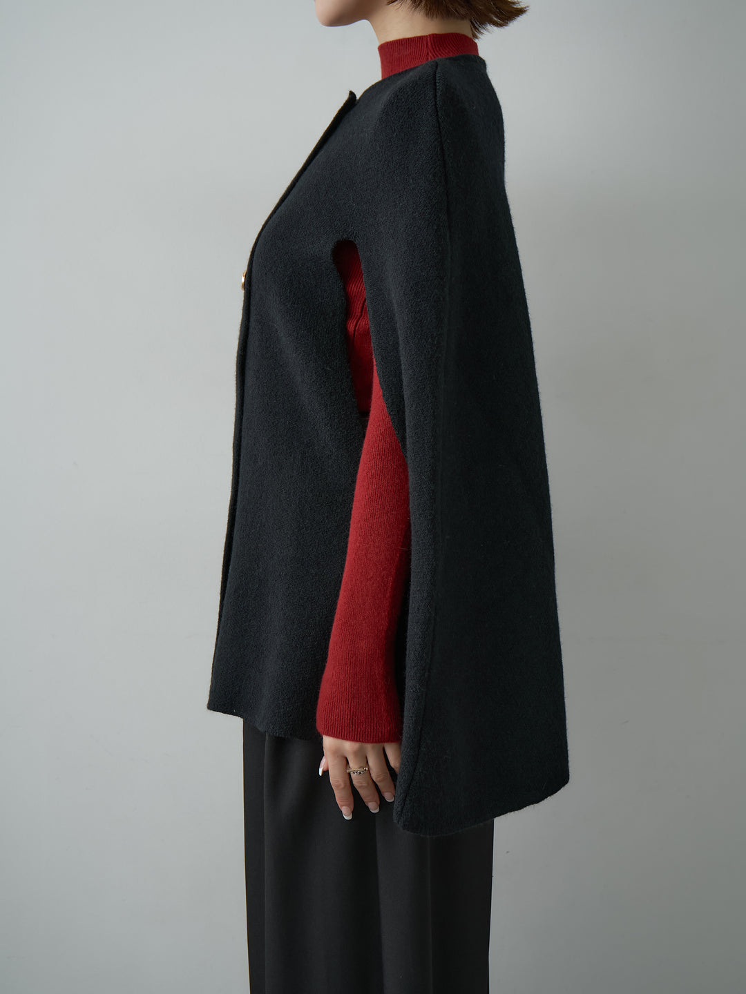 [予約]ゴールドボタンニットケープコート/black