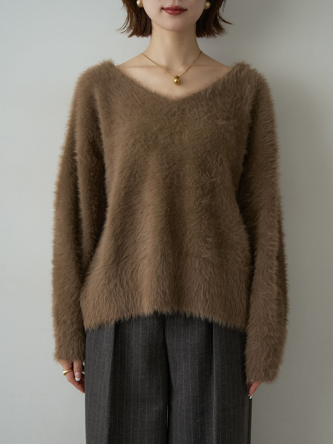 [予約]バックリボンVネックシャギーニットトップス/brown