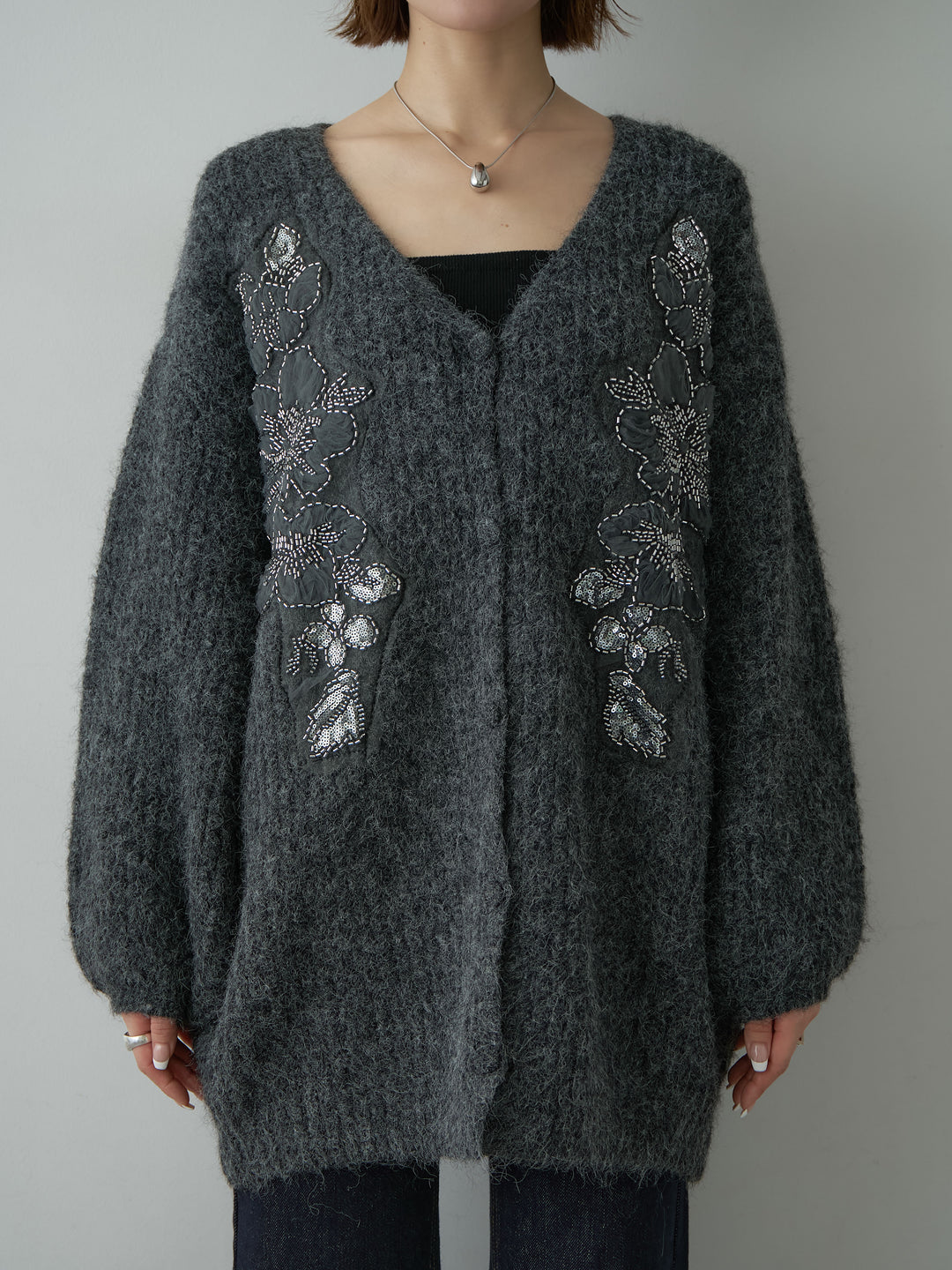 [予約]フローラルビーズニットロングカーディガン/darkgray
