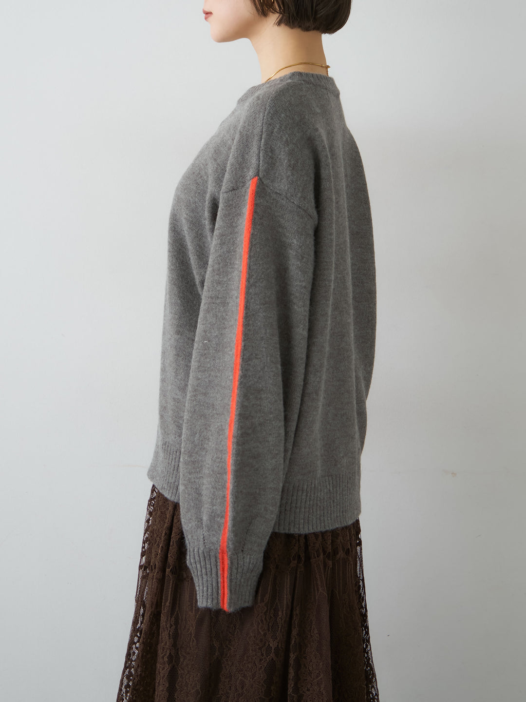 [予約]アルパカタッチサイドバイカラーニットプルオーバー/charcoal