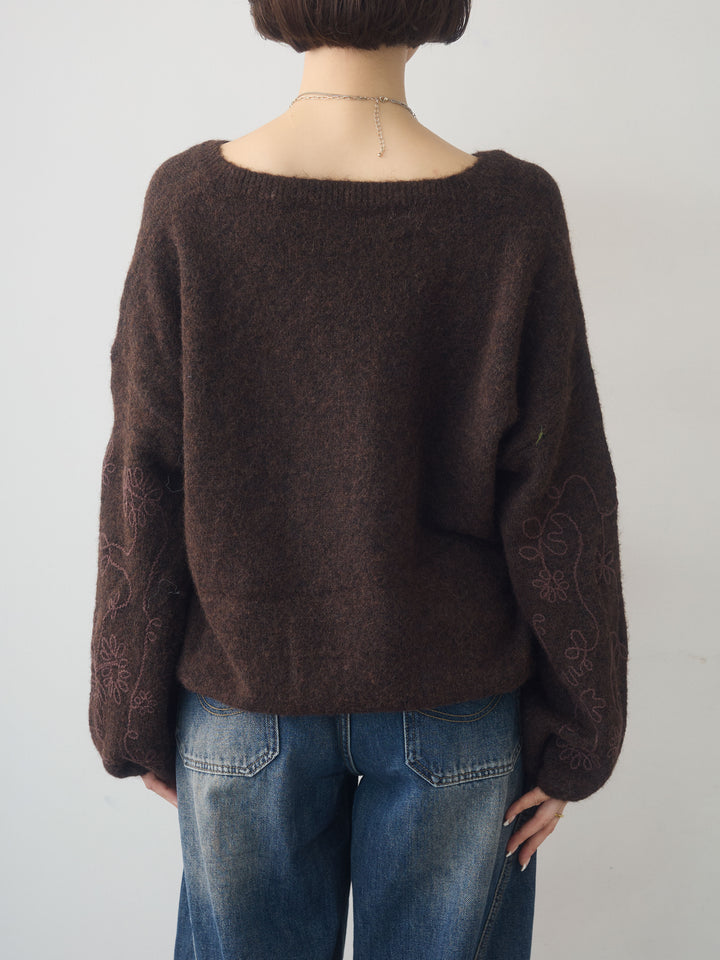 [予約]フロントエンブロイダリーVネックニットトップス/brown