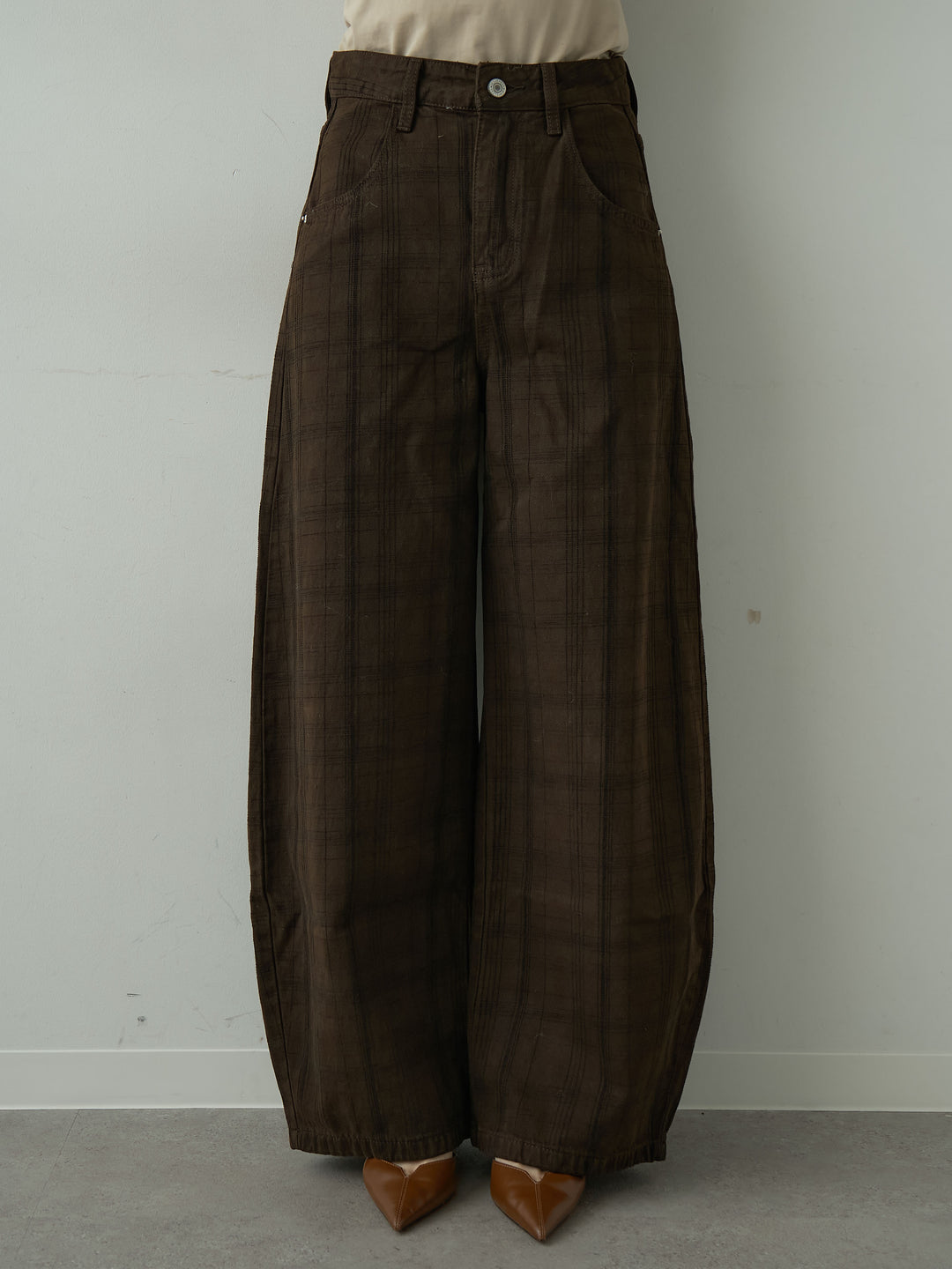 [予約]チェックエンブロイダリーカーブワイドデニム/brown